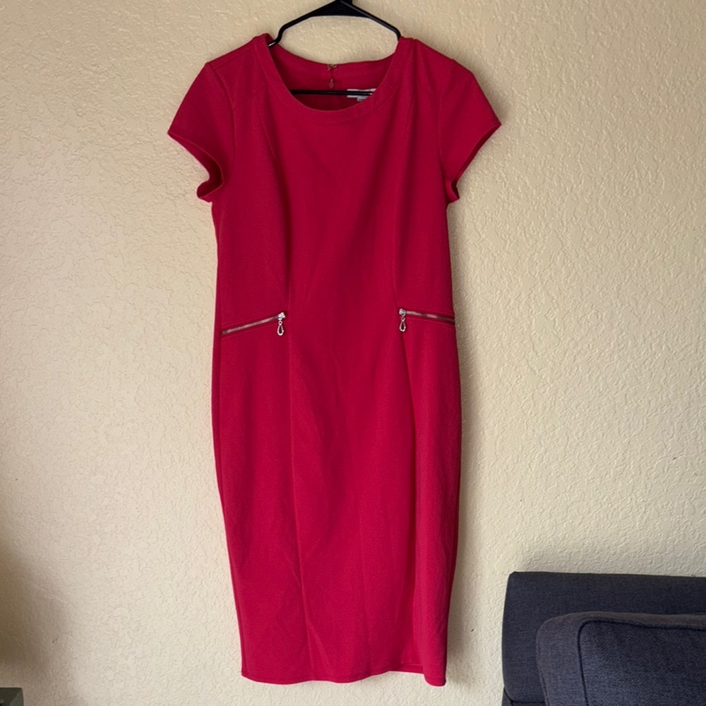 Elegant Red Dress with Zipper Accents